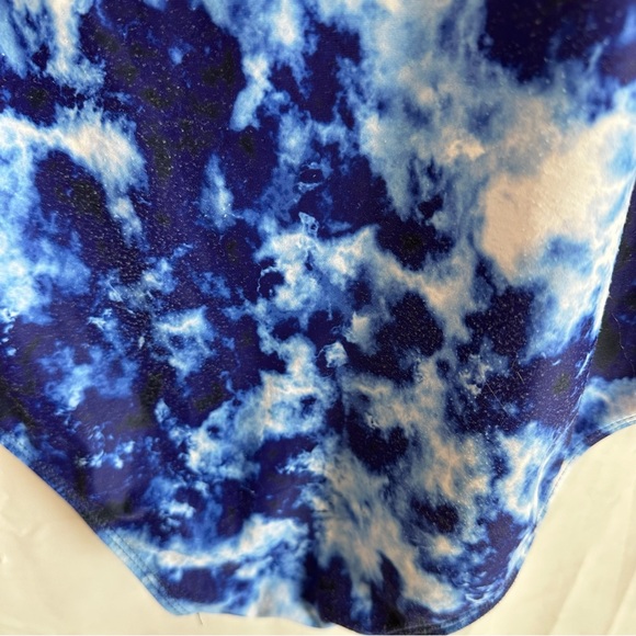 Womens One Piece Swimsuit in Blue Tie Dye Size XXL - Picture 4 of 6